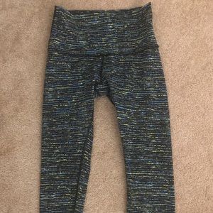 Wonder Under Crop High Rise